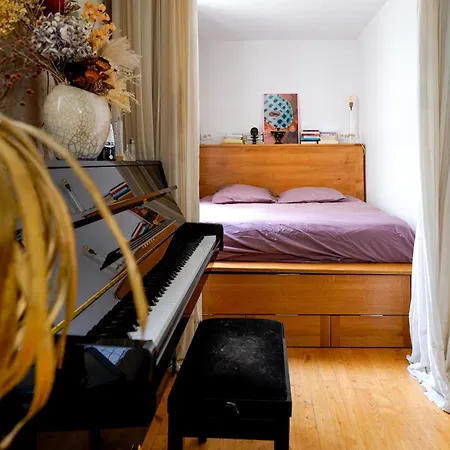 Chic With Private Terrace Apartment Paris