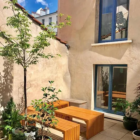 Chic With Private Terrace Lägenhet Paris